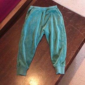 Hanna Andersson green velour joggers 90 cm